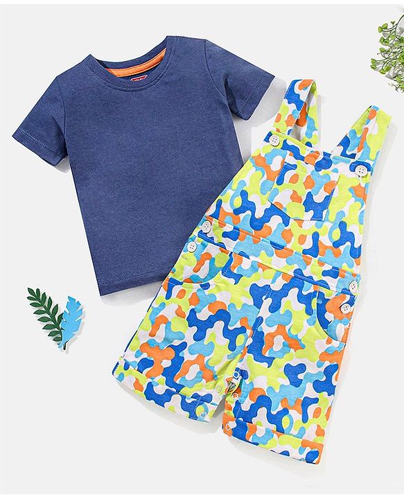 Babyhug 100% Cotton Camouflage Printed Dungaree and Half Sleeves Solid Color T-Shirt Set - Blue