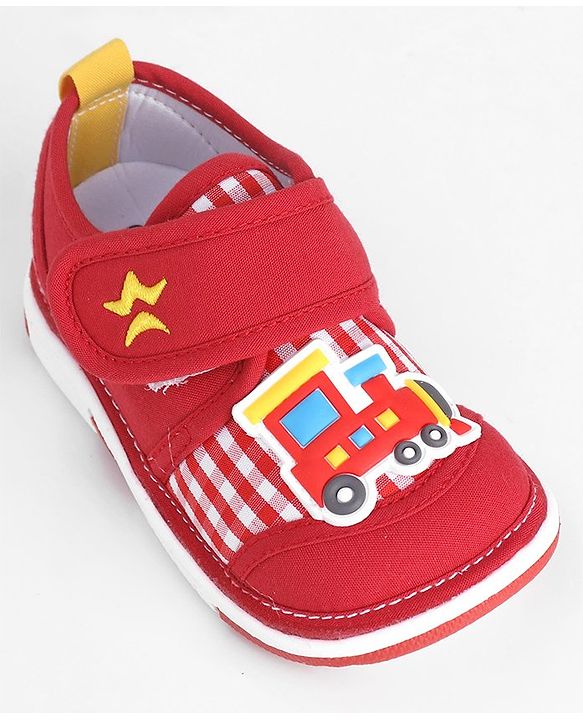 Cute Walk by Babyhug Casual Shoe With Velcro Closure Engine Patch - Red