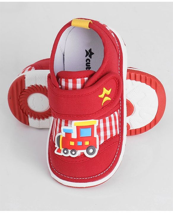Cute Walk by Babyhug Casual Shoe With Velcro Closure Engine Patch - Red