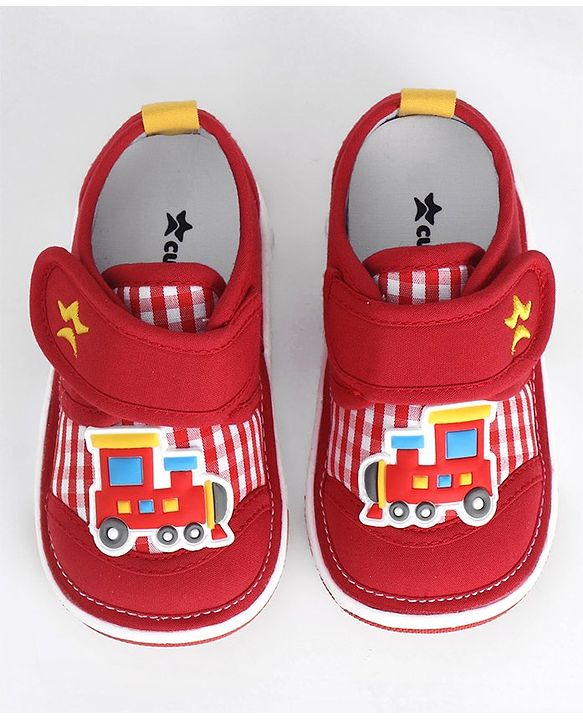 Cute Walk by Babyhug Casual Shoe With Velcro Closure Engine Patch - Red