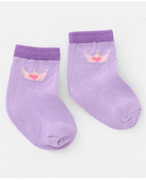 Cutewalk By Babyhug Anti Bacterial Ankle Length Socks Stripes & Crown Design Pack Of 3- Multicolor