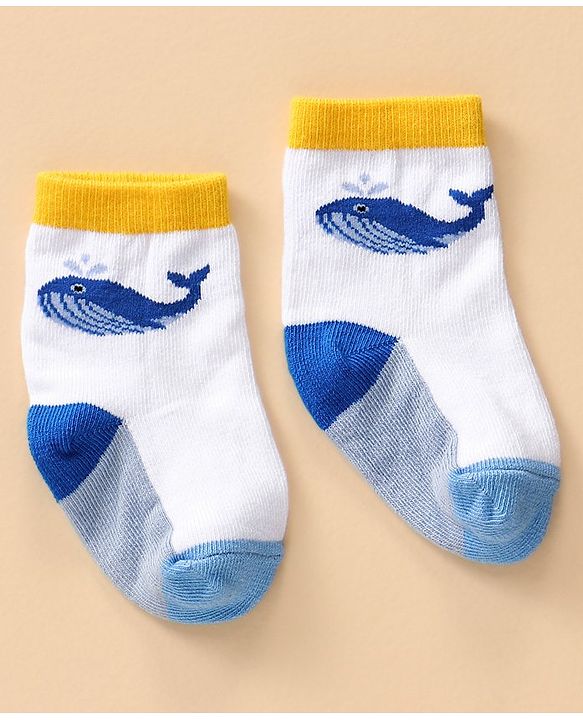Cutewalk By Babyhug Anti Bacterial Ankle Length Socks Stripes & Whale Design Pack Of 5- Multicolor