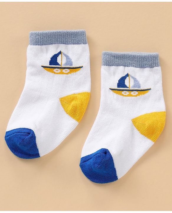 Cutewalk By Babyhug Anti Bacterial Ankle Length Socks Stripes & Whale Design Pack Of 5- Multicolor