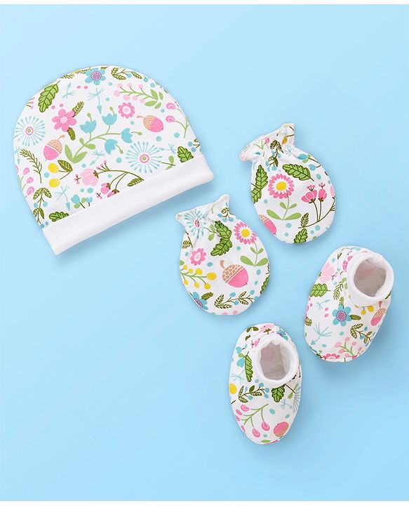 Babyhug 100% Cotton Cap Mitten & Booties Floral Print White- Diameter 9.5 cm