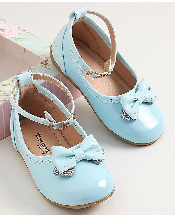 Cute Walk by Babyhug Buckled Closure Bellies With Bow Applique- Sky Blue
