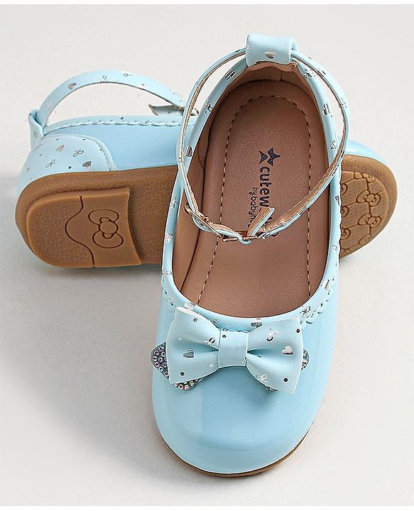Cute Walk by Babyhug Buckled Closure Bellies With Bow Applique- Sky Blue