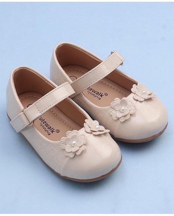 Cute Walk by Babyhug Velcro Closure Bellies With Flower Applique- Beige