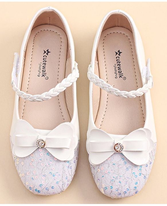 Cute Walk By Babyhug Bellies With Velcro Closure - White
