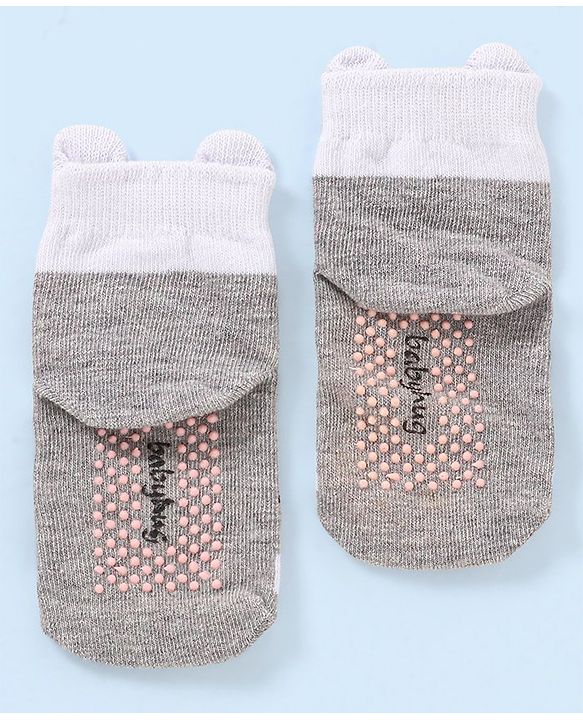 Cutewalk By Babyhug Anti Bacterial Anti Skid Ankle Length Non Terry Socks Kitty Design- Grey