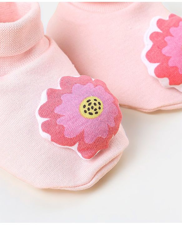 Babyhug 100 % Cotton Booties Flower Print- Pink