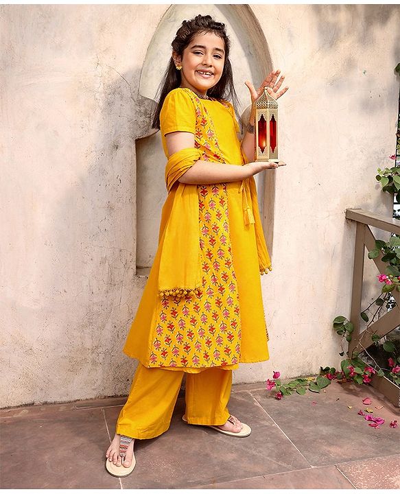 Pine Kids Viscose Half Sleeves Floral Printed Kurta & Salwar Set with Dupatta - Yellow
