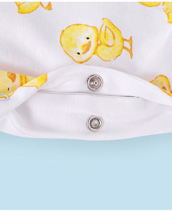 Babyhug  Preemie 100 % Cotton Baby Clothing Gift Sets Pack of 5 - White & Yellow