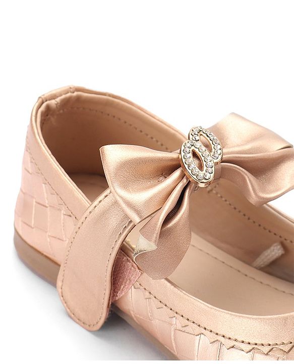 Cute Walk By Babyhug Velcro Closure Bellies With Bow Applique - Rose Golden