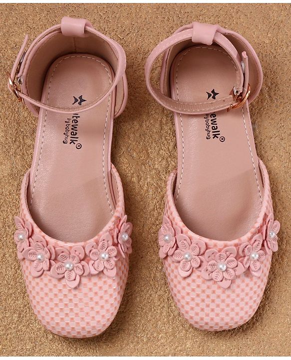 Cute Walk by Babyhug Bellies with Buckle Closure Floral Applique - Pink