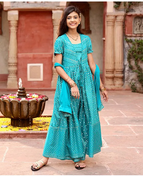 designer shrug kurti at Rs.0/pcs in surat offer by Aryaa Dress Maker