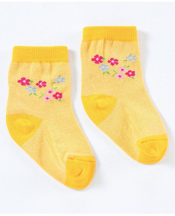 Cutewalk By Babyhug Anti Bacterial Ankle Length Non Terry Socks Floral Design Pack of 3- Yellow & Purple