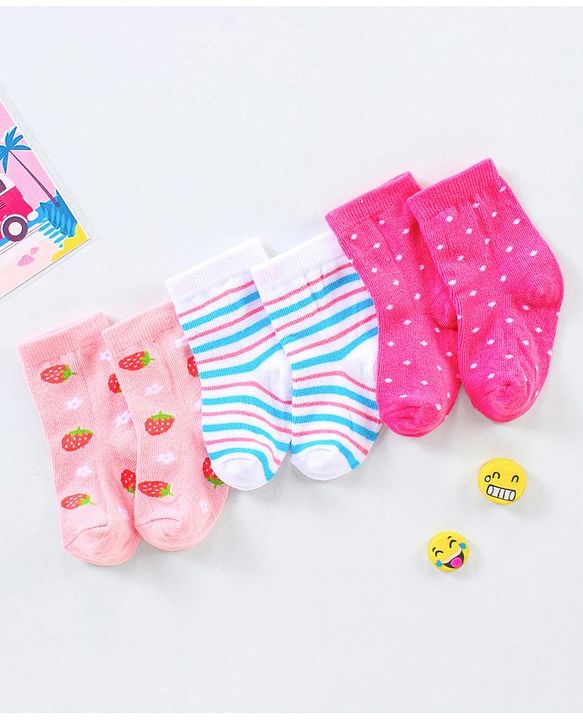 Cutewalk By Babyhug Anti Bacterial Ankle Length Non Terry Socks Strawberry Design Pack of 3- Pink