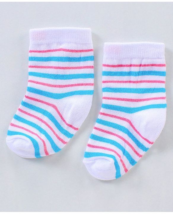 Cutewalk By Babyhug Anti Bacterial Ankle Length Non Terry Socks Strawberry Design Pack of 3- Pink