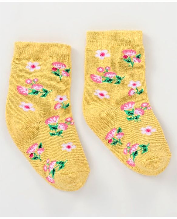 Cutewalk By Babyhug Anti Bacterial Ankle Length Non Terry Socks Floral Design Pack of 3- Pink & Yellow