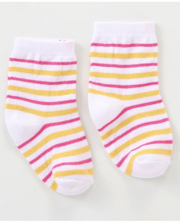 Cutewalk By Babyhug Anti Bacterial Ankle Length Non Terry Socks Floral Design Pack of 3- Pink & Yellow