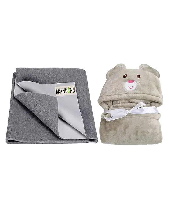 Grey flannel gift online set