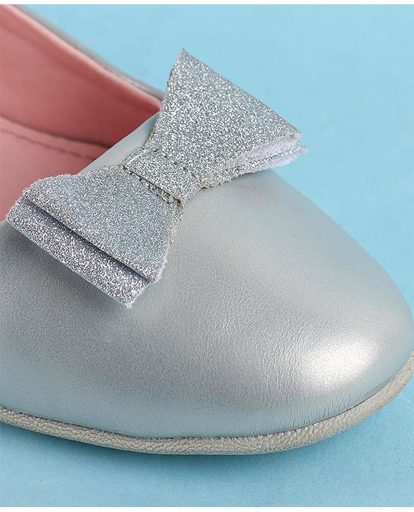 Pine Kids Bellies With Bow Applique & Velcro Closure - Silver