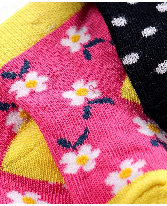 Cute Walk by Babyhug Non Terry Cotton Knit Ankle Length Anti Bacterial Socks Polka Dot Design Pack of 3 - Pink & Black