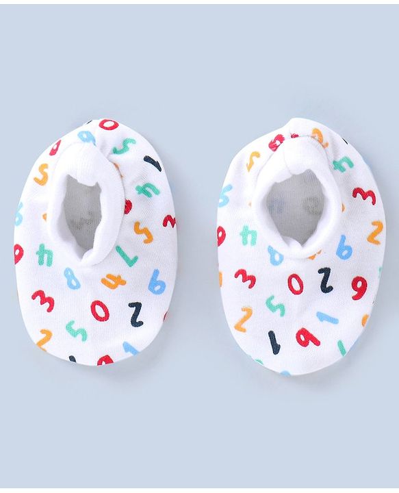 Babyhug 100% Cotton Mittens & Booties Set Numbers Print - White