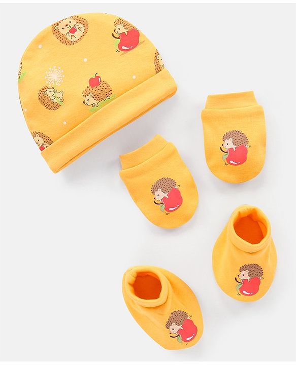 Babyhug 100% Cotton Cap Mittens & Booties With Porcupine Print -Yellow