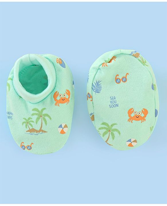 Babyhug 100% Cotton Cap Mittens & Booties Beach Print - Diameter 11 cm