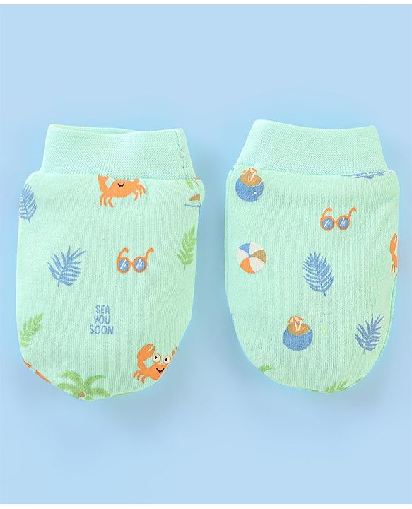 Babyhug 100% Cotton Cap Mittens & Booties Beach Print - Diameter 11 cm