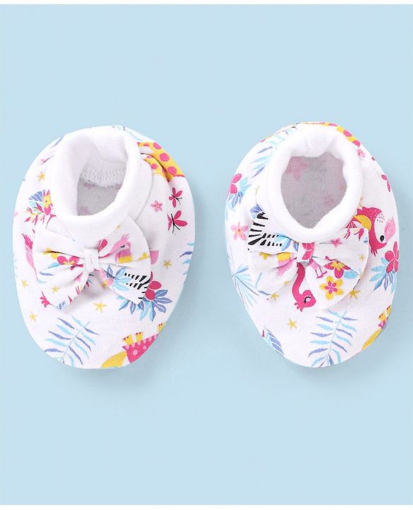 Babyhug 100% Cotton Knit Cap Mittens & Booties Set Flamingo Print -  White