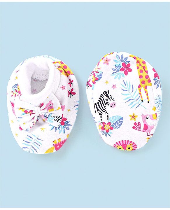 Babyhug 100% Cotton Knit Cap Mittens & Booties Set Flamingo Print -  White