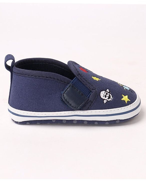 Cute Walk by Babyhug Embroidered Booties with Velcro Closure - Blue