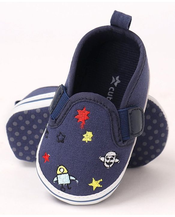 Cute Walk by Babyhug Embroidered Booties with Velcro Closure - Blue