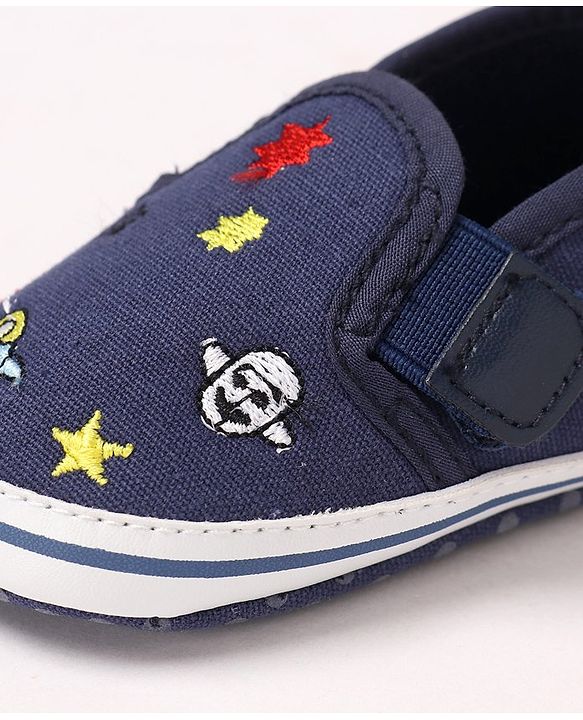 Cute Walk by Babyhug Embroidered Booties with Velcro Closure - Blue