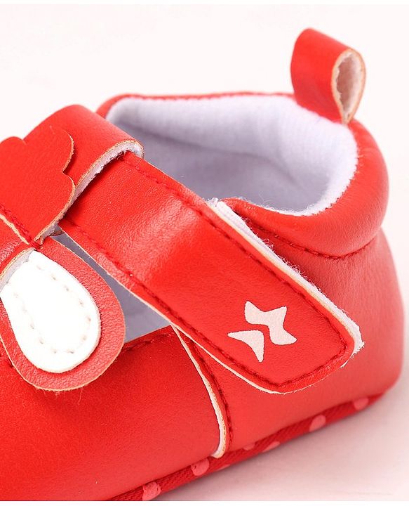 Cute Walk by Babyhug Booties Face Design with Velcro Closure - Red