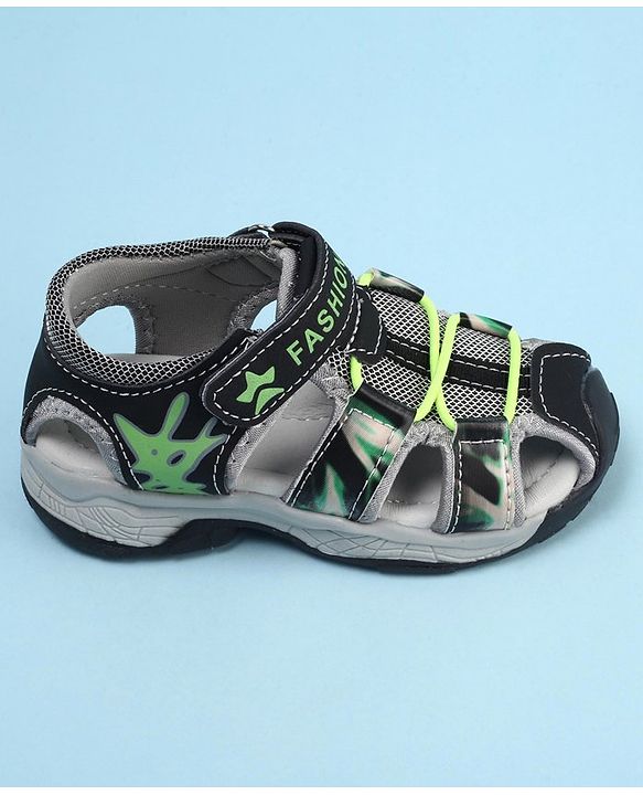 Cute Walk by Babyhug  Sandals With Velcro Closure Star Print & Applique- Green