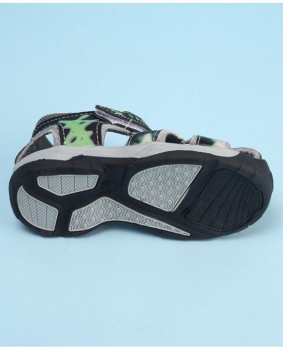 Cute Walk by Babyhug  Sandals With Velcro Closure Star Print & Applique- Green