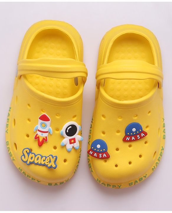 Cute Walk by Babyhug Teddy Applique Clogs with Back Strap - Yellow