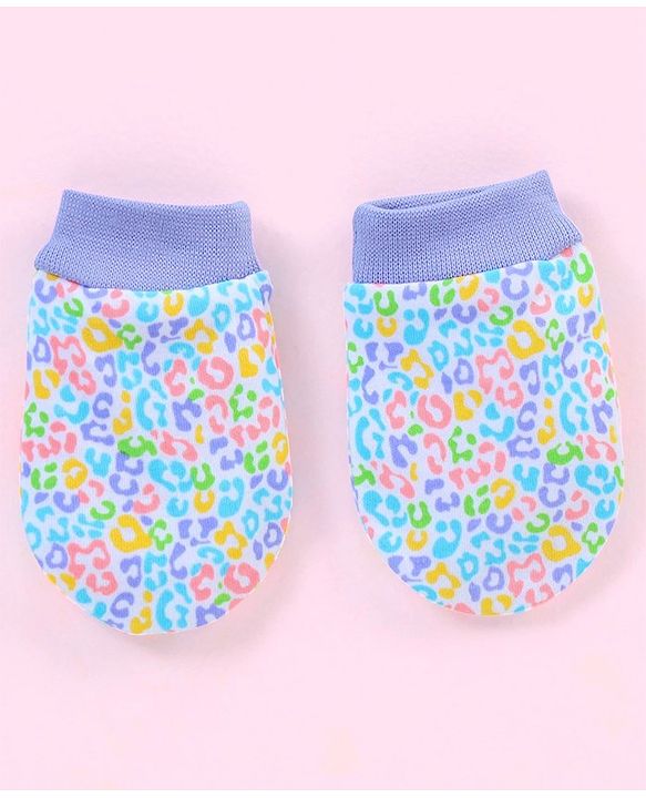 Babyhug 100% Cotton Abstract Printed Cap Mittens & Booties Purple - Diameter 10 cm