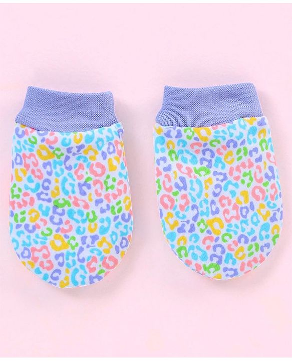 Babyhug 100% Cotton Abstract Printed Cap Mittens & Booties Purple - Diameter 10 cm
