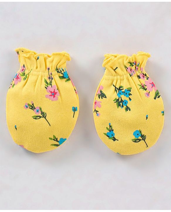 Babyhug 100% Cotton Cap Mittens And Booties Floral Print Yellow - Diameter 9 cm