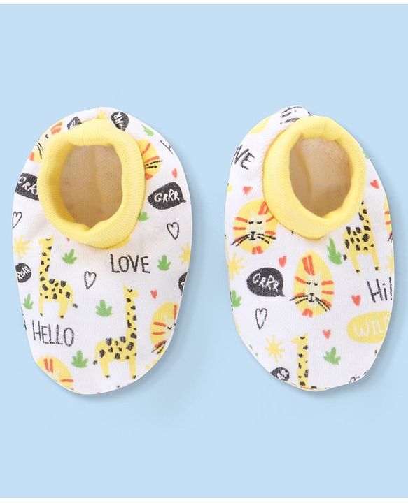Babyhug 100% Cotton Mittens and Booties Wild Animal Print - White