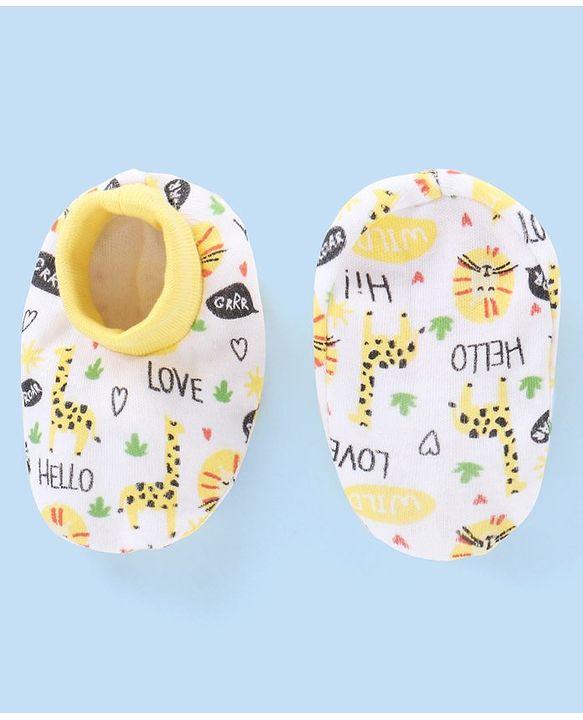 Babyhug 100% Cotton Mittens and Booties Wild Animal Print - White