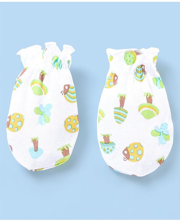 Babyhug 100% Cotton Mittens And Booties Set Mushroom Printed - White