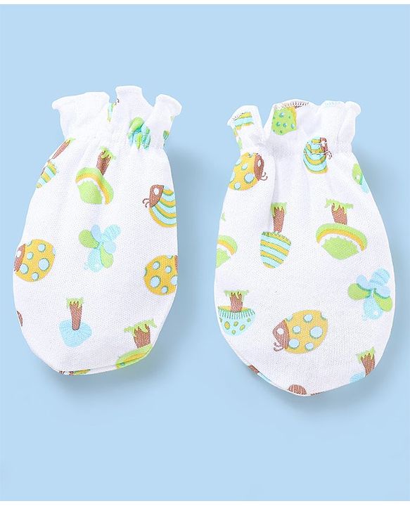 Babyhug 100% Cotton Mittens And Booties Set Mushroom Printed - White