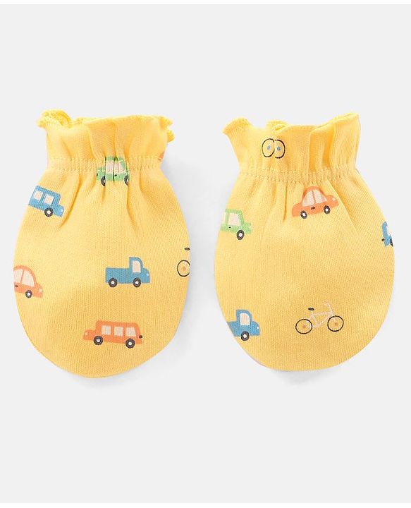 Babyhug 100% Cotton Mittens and Booties Car Print - Yellow