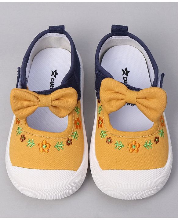 Cute Walk by Babyhug Velcro Closure Casual Shoes  with Floral Embroidery and Bow Applique - Yellow