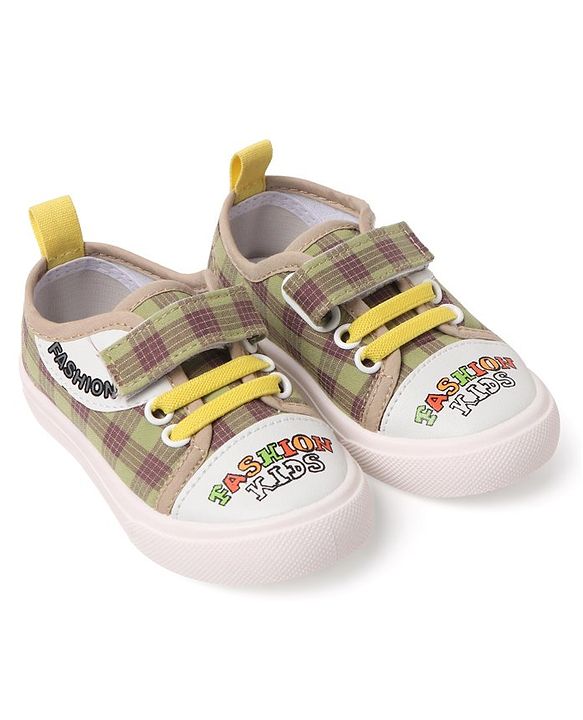Cute Walk by Babyhug Checks Casual Shoes with Velcro Closure - Yellow